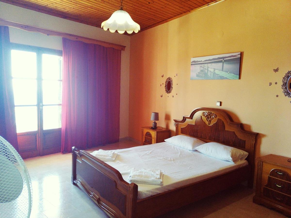 Traditional Panoramic Sea View House Lákones Exterior foto