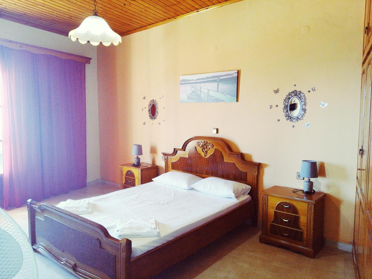 Traditional Panoramic Sea View House Lákones Exterior foto