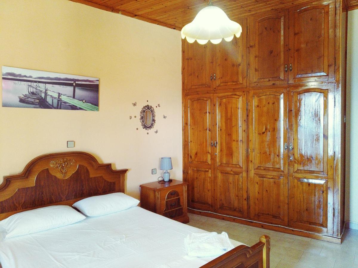Traditional Panoramic Sea View House Lákones Exterior foto