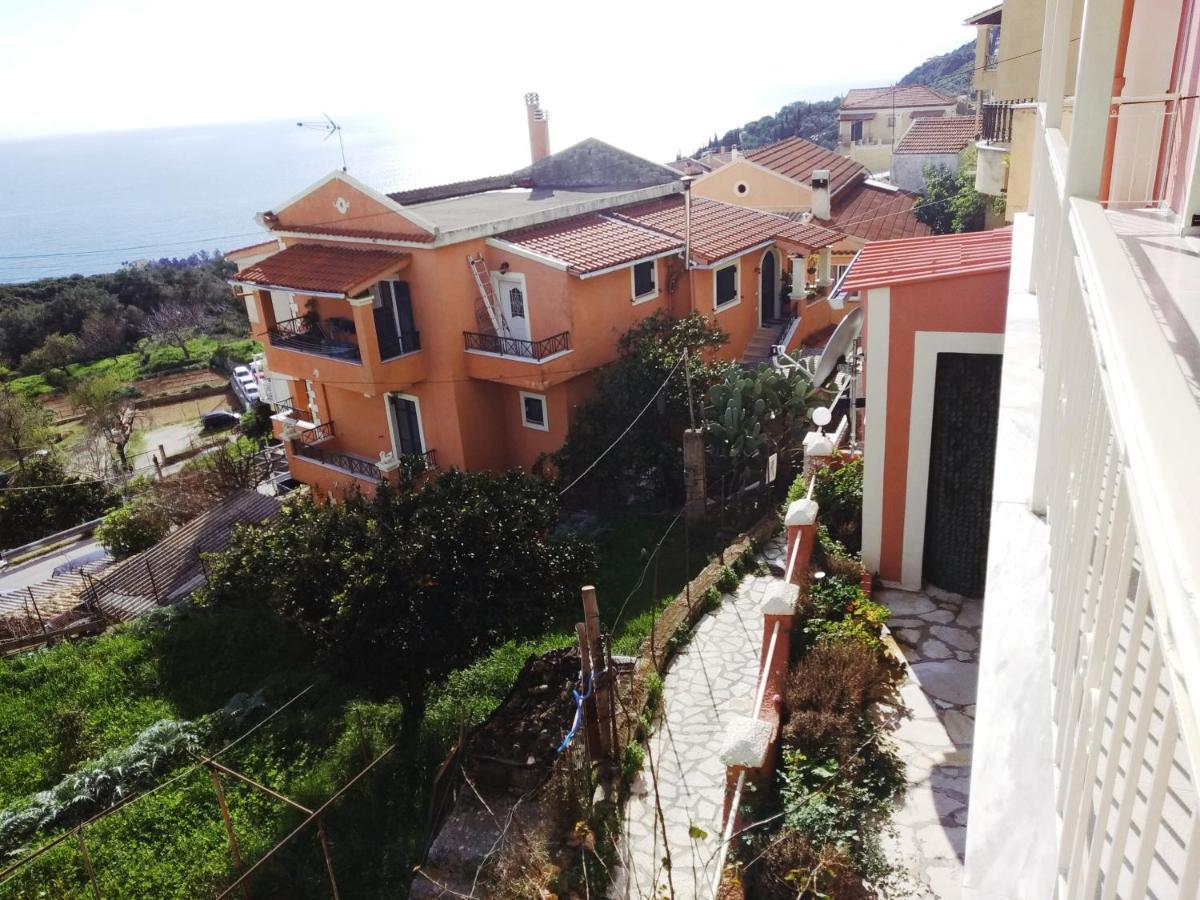 Traditional Panoramic Sea View House Lákones Exterior foto