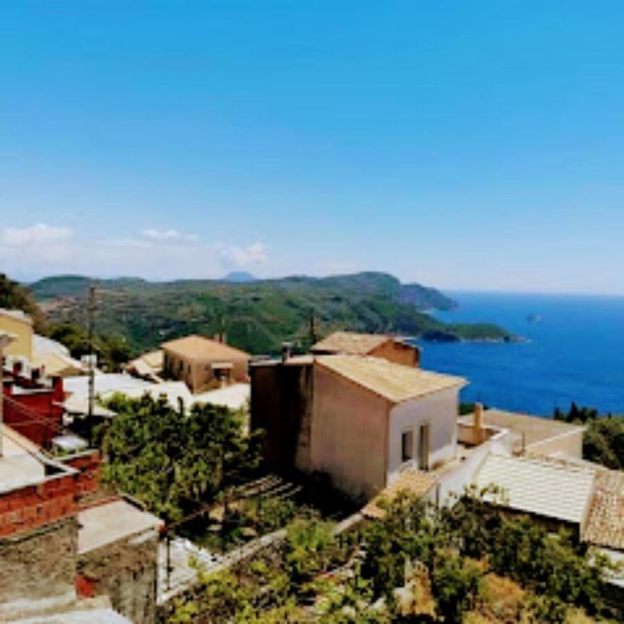 Traditional Panoramic Sea View House Lákones Exterior foto